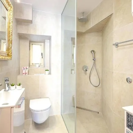 Gostinjska kuća Luxe Ammarulla Split